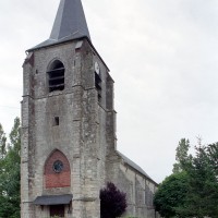 L'église vue du sud-ouest (2004)