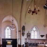 La chapelle nord et la travée droite du choeur vus vers le nord (2003)