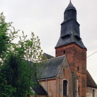 L'église vue depuis le nord-est (2003)