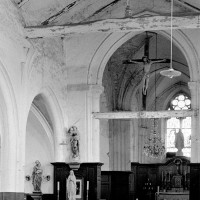 Vue partielle de l'intérieur de l'église vers le nord-est (1972)
