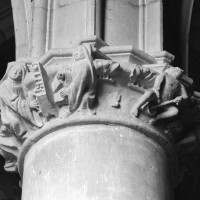 Le chapiteau de la pile circulaire de l'ancienne salle capitulaire