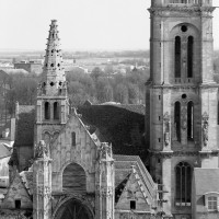 L'église vue depuis les parties hautes de la cathédrale (1993)