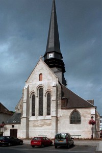 Les parties orientales de l'église vues du nord-est (2003)