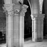 Les piliers du mur sud de la nef