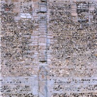 Vue partielle du mur nord de la nef (2004)