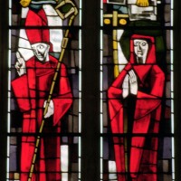 Détail du vitrail de la fenêtre centrale de l'abside (2006)