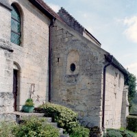 Vue partielle du mur sud de la nef et de la chapelle sud vus du sud-ouest (2008)