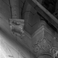 Retombée de voûte et de l'arc-doubleau entre les seconde et troisième travée de la nef (1995)