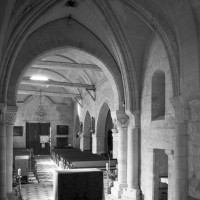 La travée du clocher et la nef vues vers le nord-ouest (1994)