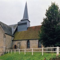 L'église vue depuis le nord-ouest (2005)