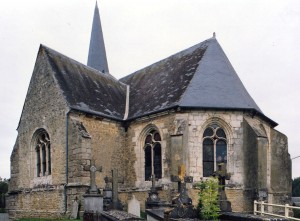L'église vue depuis le sud-est (2005)
