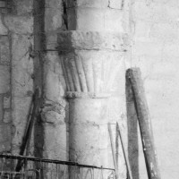 La demi-colonne associée à la dernière arcade nord de la nef (1969)