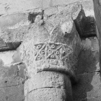 Chapiteau associé à la pile nord de l'arcade du vaisseau central de la nef, côté est (1969)