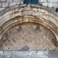 Le tympan du portail ouest de la nef romane (2015)