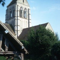 L'église dans son environnement vue du nord-ouest (1997)