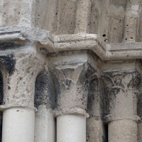 Les chapiteaux des piédroits de gauche du portail (2016)