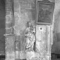 Vestiges de la retombée de la voûte d'ogives du choeur de la première moitié du 12ème siècle (1997)