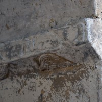 Tailloir à décor géométrique d'une pile de la nef (2017)