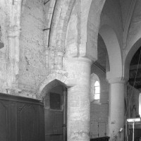 Vue partielle de la croisée du transept vers le sud-ouest depuis le choeur (1997)