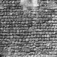Appareil cubique du mur sud de la nef (1996)