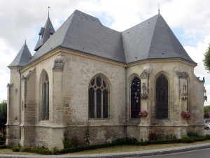 La chapelle sud et le choeur vus du sud-est (2015)