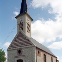 L'église vue du sud-ouest (2004)