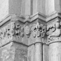 Chapiteaux de la nef (1996)