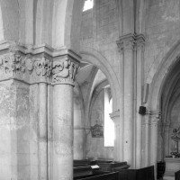 Vue partielle de la nef vers le sud-est depuis le bas-côté nord (1996)