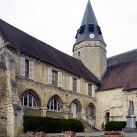 L'église vue du sud-ouest (2015)