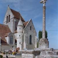 Vue partielle de l'église depuis le sud-ouest (2004)