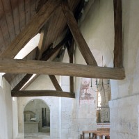 Le bas-côté nord de la nef vu vers l'est (2004)