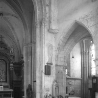Vue partielle de la croisée du transept vers le sud-est (1980)