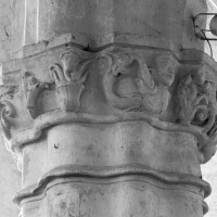 Chapiteau de la pile du bras sud du transept (1996)