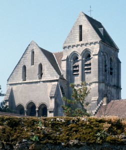 Vue partielle de l'église depuis le nord-est (1995)