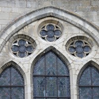 Vue partielle d'une fenêtre du mur sud du transept (2015)