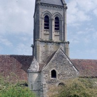 Vue partielle de l'église depuis le sud (2002)