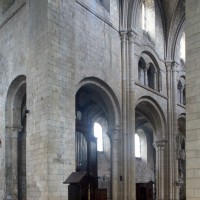 L'élévation sud des deux dernières travées de la nef vue vers le sud-ouest (2015)