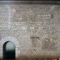 Vue partielle du mur du bas-côté nord de la nef (1997)