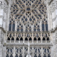 La fenêtre et la rose de la façade du bras sud du transept (2015)