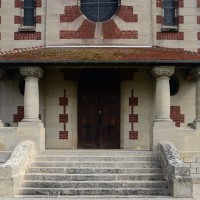 Le porche de l'église vu de l'ouest (2016)