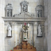 Le retable sculpté au mur est du bras sud du transept (2016)