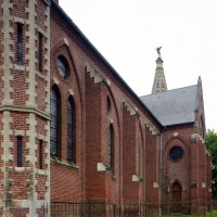 Vue partielle de l'église depuis le nord-est (2016)