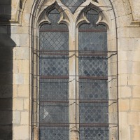 Fenêtre flamboyante à la base du clocher (2018)