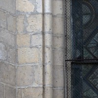 Colonnette au piédroit de la fenêtre nord de l'abside (2017)
