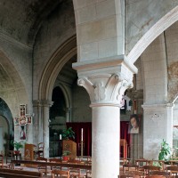 L'intérieur vu vers le nord-est depuis le bas-côté sud (2002)